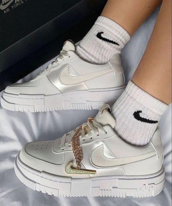 نایک ایر فورس ۱ بدون ساق پیکسل سفید Nike air force 1 pixel white