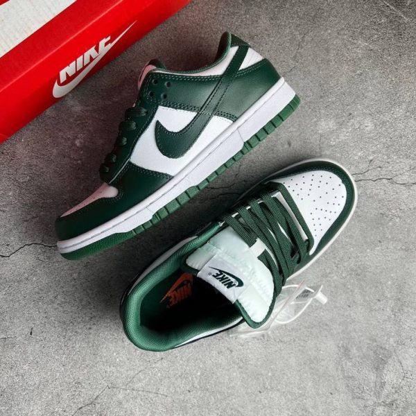 نایک اس بی دانک بدون ساق میشیگان استیت سبز سفید Nike sb dunk low Michigan state green and white