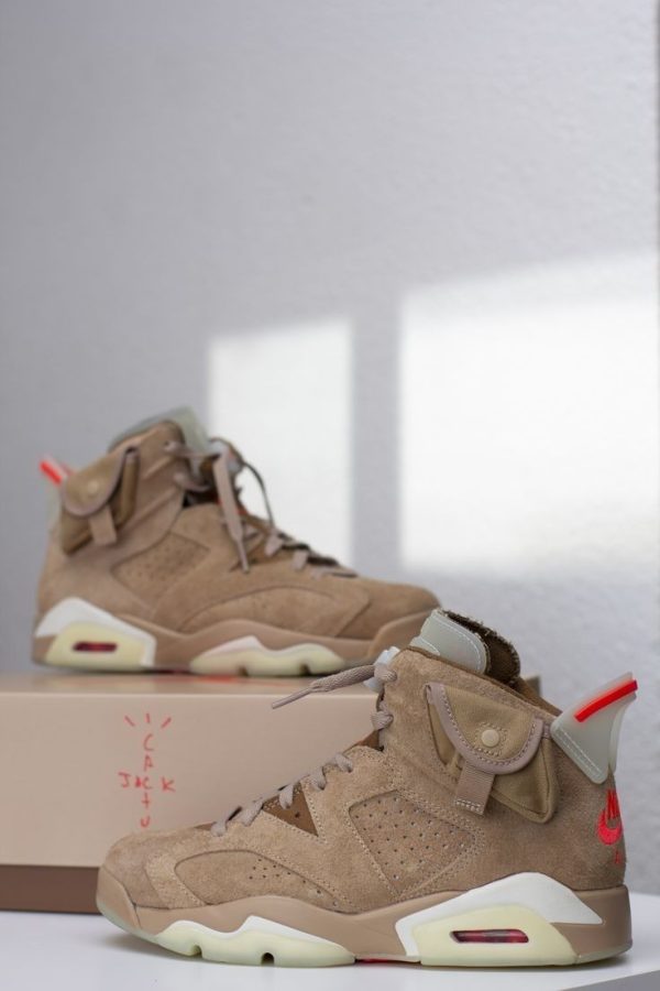 نایک ایر جردن ۶ تراویس اسکات کرمی Nike air jordan 6 travis Scott cactus Jack cream