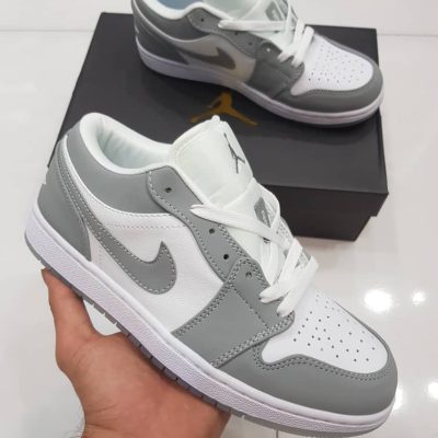 نایک ایر جردن ۱ بدون ساق ولف طوسی Nike air jordan 1 low wolf grey