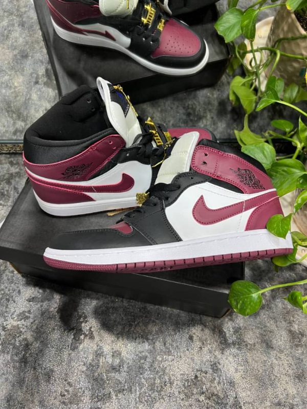 نایک ایر جردن ۱ ساقدار مارون Nike air jordan 1 high maroon - Image 3