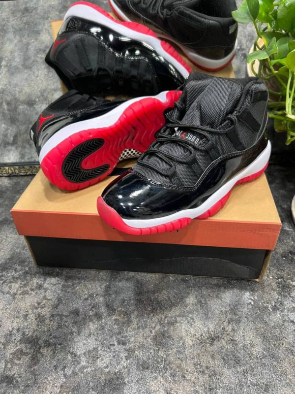 نایک ایر جردن ۱۱ مشکی قرمز Nike air Jordan 11 high black and red - Image 4