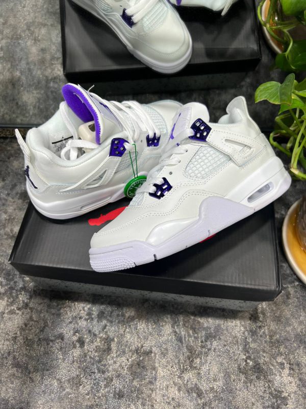 نایک ایر جردن ۴ متالیک سفید بنفش Nike air jordan 4 metallic white and purple - Image 3