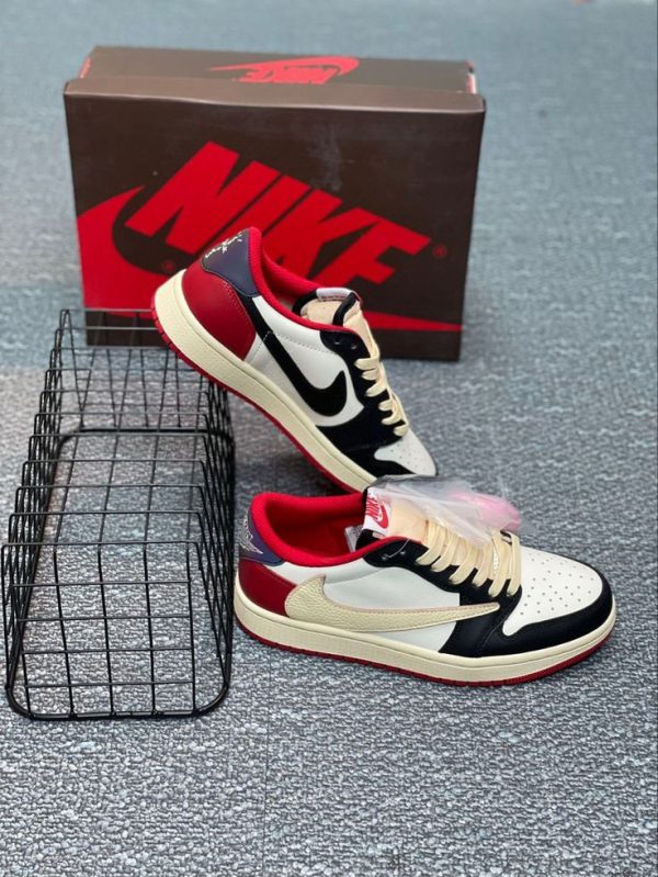 نایک ایر جردن ۱ بدون ساق تراویس اسکات قرمز Nike air jordan 1 low white and red