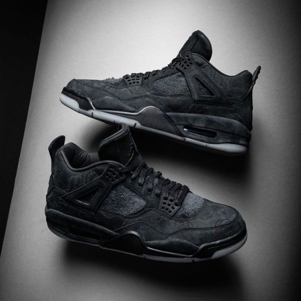 نایک ایر جردن ۴ کواز مشکی Nike air Jordan 4 kaws black suede