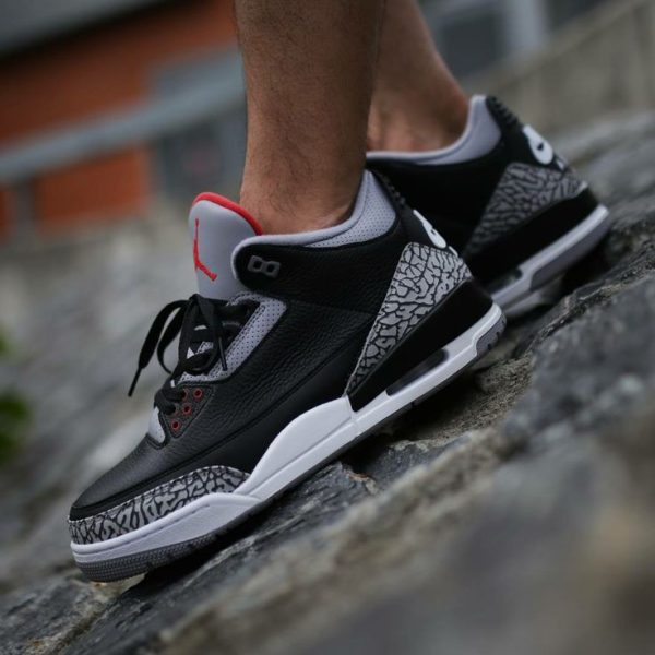 نایک ایر جردن ۳ رترو مشکی طوسی Nike air Jordan 3 retro black and grey