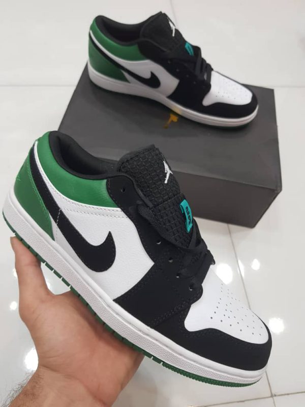 کتانی نایک ایرجردن ۱ بدون ساق سفید سبز Nike air jordan 1 low white and green