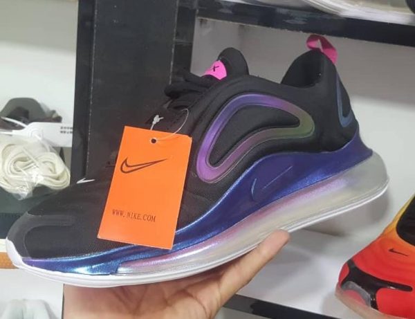 کتونی نایک ایرمکس 720 مشکی شب نما Nike Air Max 720 black light