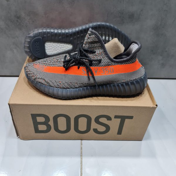 آدیداس یزی بوست ۳۵۰ وی۲ طوسی خط نارنجی Adidas yeezy boost 350 v2 grey and orange - Image 3