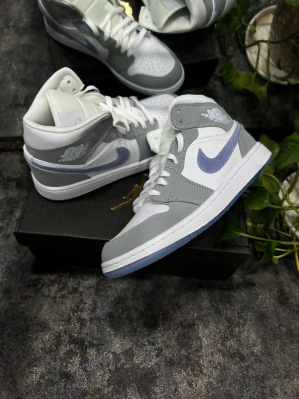 نایک ایر جردن ۱ ساقدار ولف طوسی Nike air Jordan 1 high wolf grey - Image 3