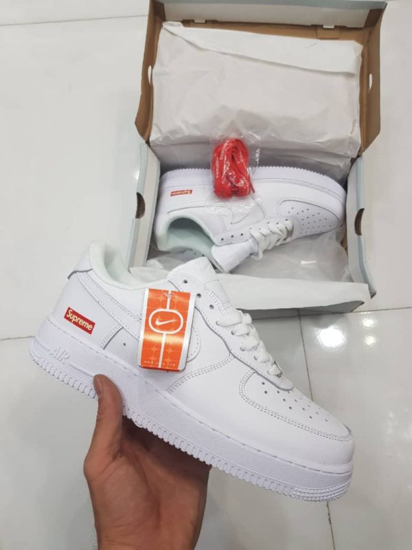 Nike airforce low supreme white نایک ایر فورس بدون ساق سوپریم - Image 2