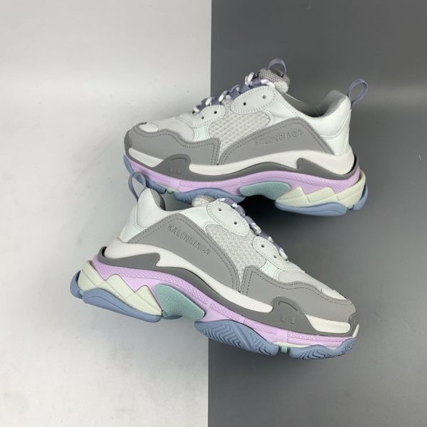 بالنسیاگا تریپل اس پاستیلی Balenciaga triple s pastel