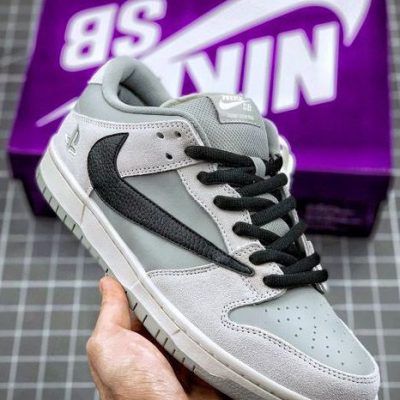 کتای نایک اس بی دانک پلی استیشن Nike sb dunk playstation