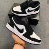 نایک ایر جردن ۱ مشکی سفید بدون ساق Nike air jordan 1 low black white