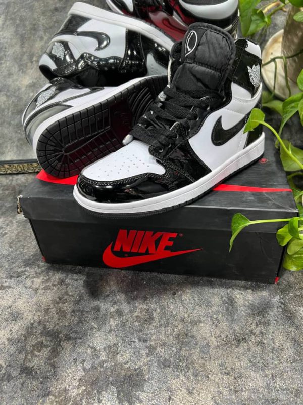 نایک ایر جردن ۱ ساقدار کاربن فیبر مشکی سفید ورنی Nike air jordan 1 carbon fiber - Image 5