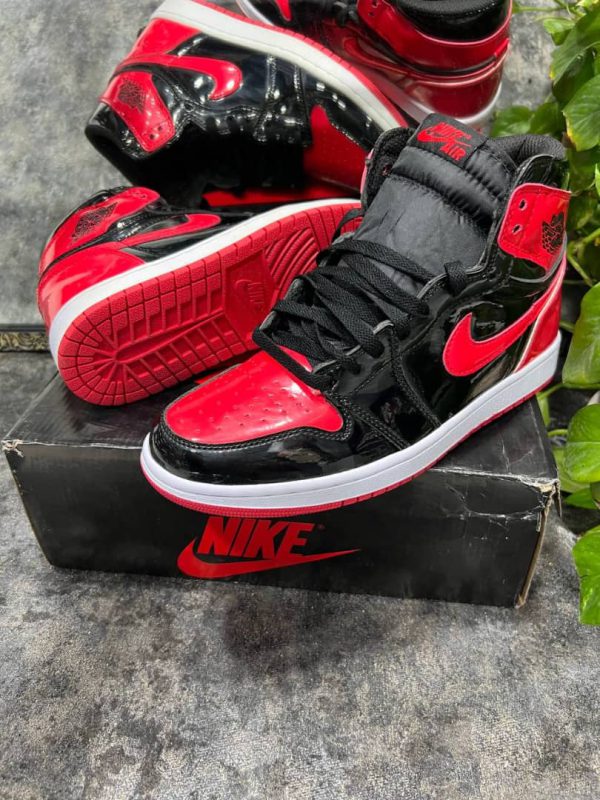 نایک ایر جردن ۱ ساقدار مشکی قرمز ورنی Nike  air jordan 1 black and red verni - Image 5