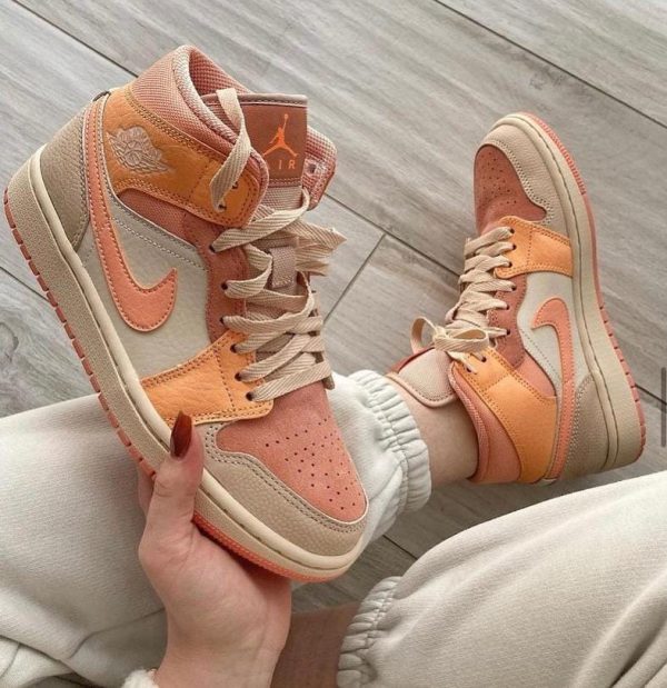 نایک ایر جردن 1 اپریکات نارنجی Nike air jordan 1 apricot