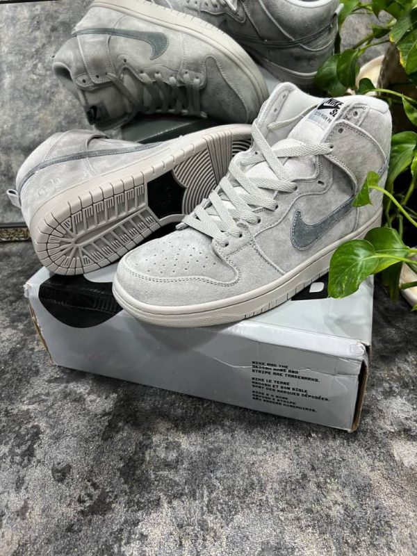 نایک اس بی دانک ساقدار چمپ طوسی Nike sb dunk high champ grey - Image 2