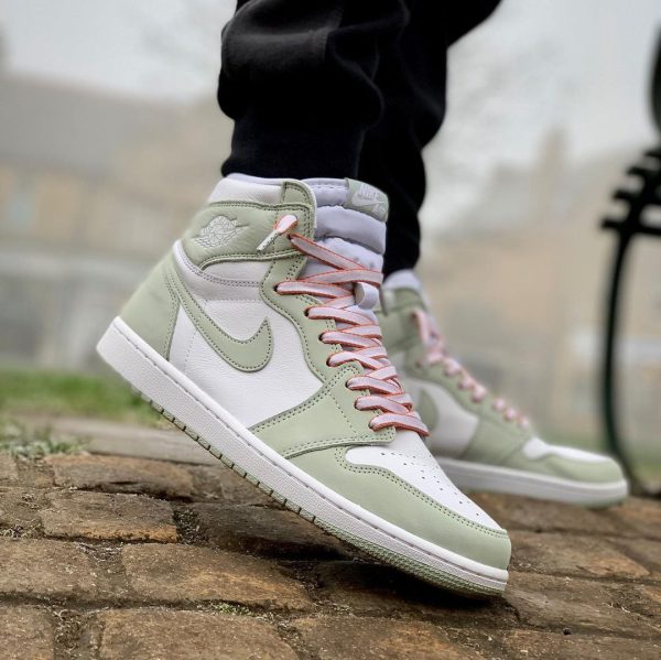 نایک ایر جردن ۱ ساقدار سبز سیفام  Nike air jordan 1 seafoam