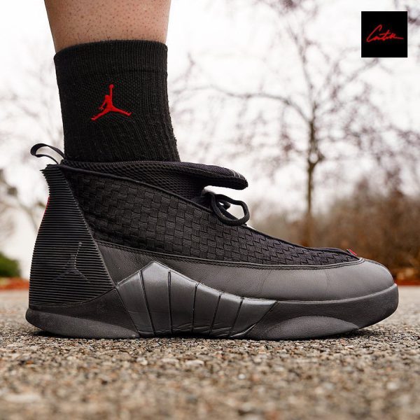 نایک ایر جردن ۱۵ بیلی آیلیش تمام مشکیNike air jordan 15 Billie Elish full black