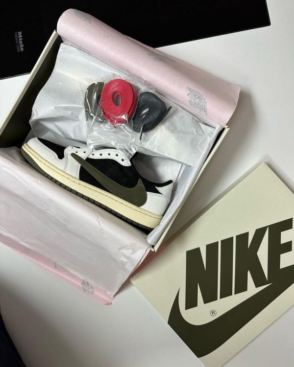 نایک ایر جردن ۱ بدون ساق تراویس اسکات زیتونی Nike air jordan 1 low travis scott olive - Image 2