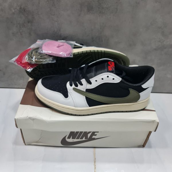 نایک ایر جردن ۱ بدون ساق تراویس اسکات زیتونی Nike air jordan 1 low travis scott olive - Image 3