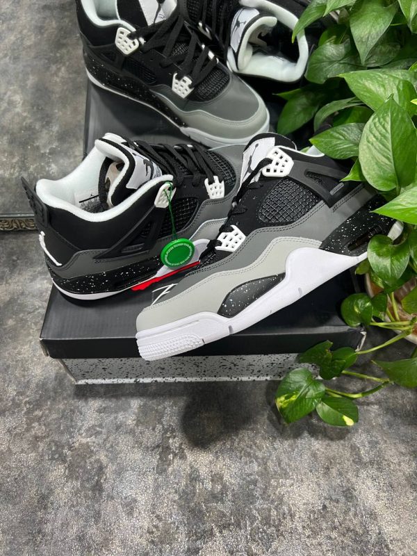 نایک ایر جردن ۴ خاکستری مشکی روشن Nike air jordan 4 fear pack - Image 2