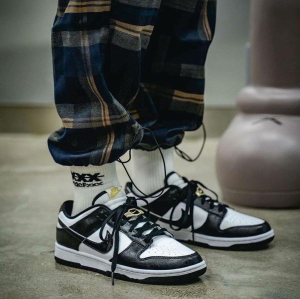 نایک اس بی دانک بدون ساق چمپ مشکی Nike sb dunk low World Champ black