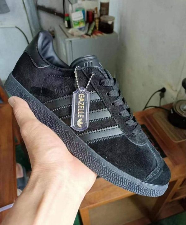 آدیداس گزل تریپل تمام مشکی Adidas Gazelle triple black