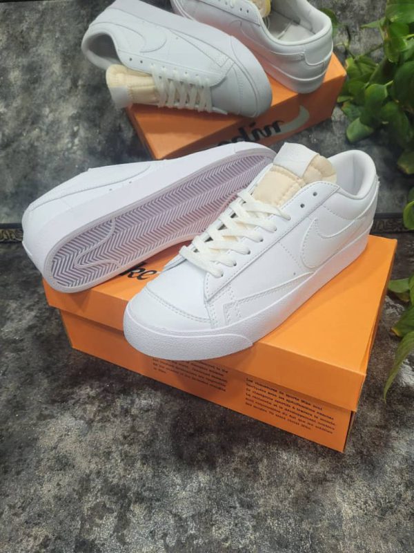 نایک بلیزر ۷۷ بدون ساق تمام سفید Nike blazer 77 low full white - Image 4