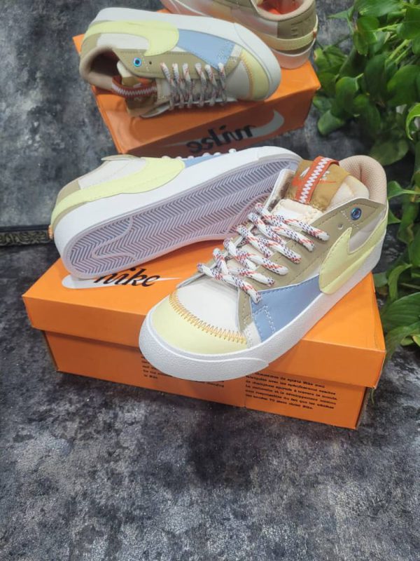 نایک بلیزر بدون ساق جامبو کرمی Nike blazer low Jumbo sail cream - Image 5