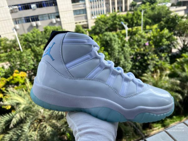 جردن ۱۱ ساقدار سفید سبزآبی Nike air jordan 11 legend blue