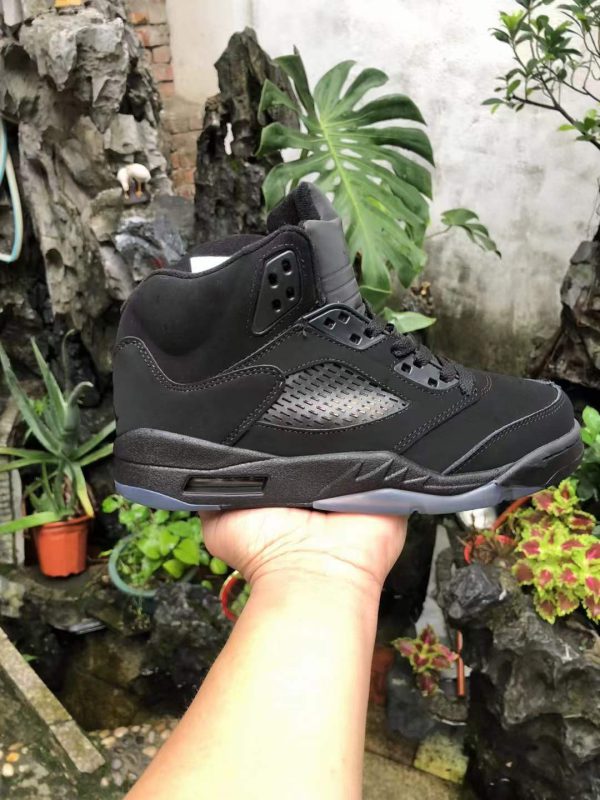 نایک ایرجردن ۵ تمام مشکی Nike air jordan 5 all black