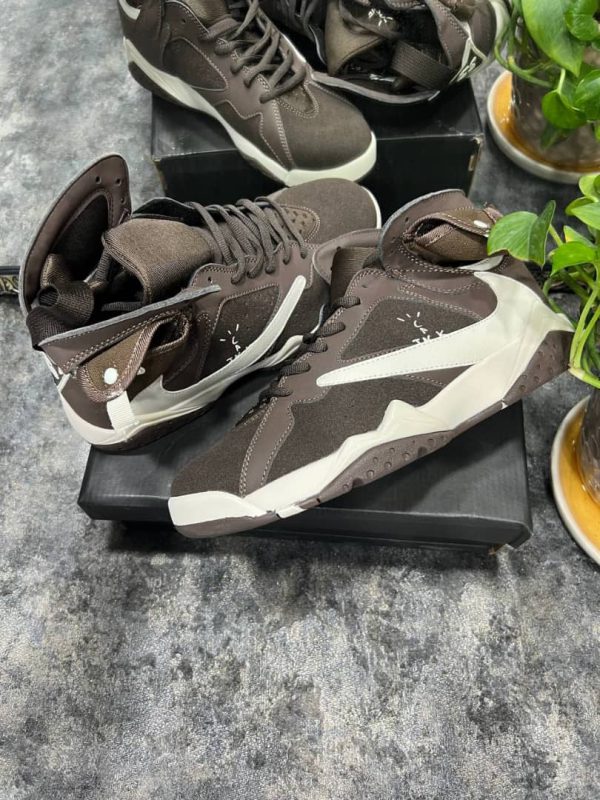 نایک ایر جردن ۷ تراویس اسکات قهوه ای Nike air jordan 7 travis scott brown - Image 3