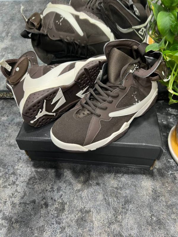 نایک ایر جردن ۷ تراویس اسکات قهوه ای Nike air jordan 7 travis scott brown - Image 2