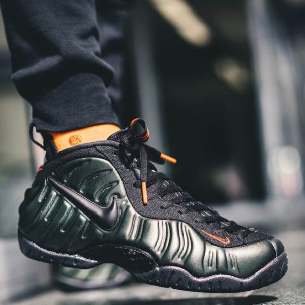 نایک ایر فامپوزیت مشکی سبز  Nike air foamposite black and green