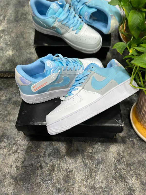 نایک ایرفورس بدون ساق سفید آبی طوسی Nike air force 1 psychic blue - Image 2