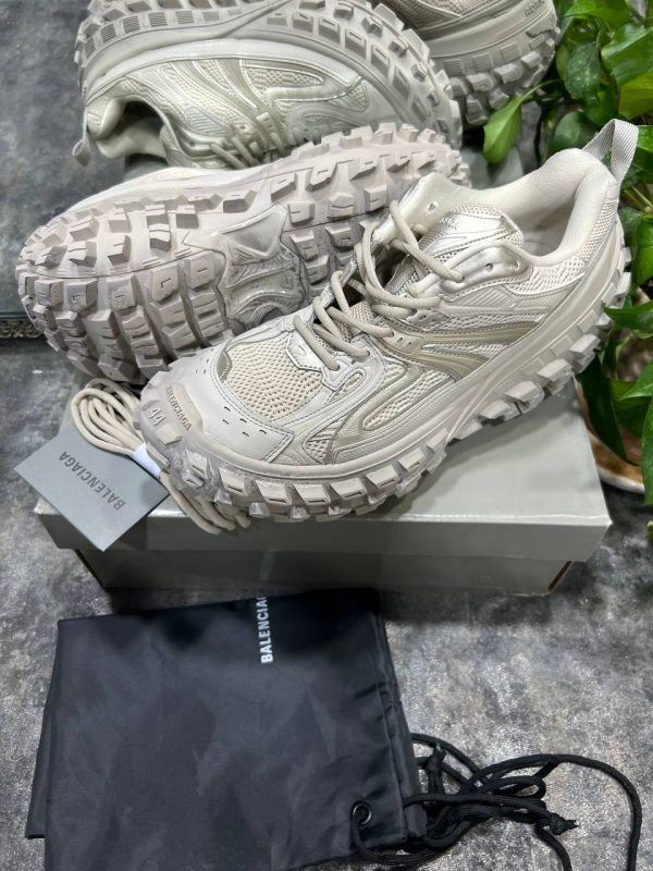 بالنسیاگا دفندر کرمی Balenciaga defender beige - Image 6