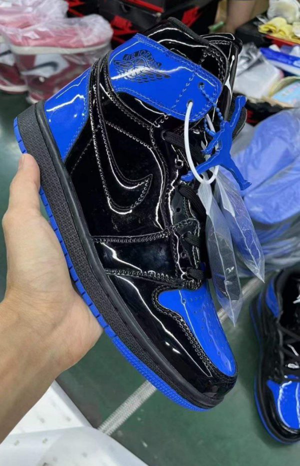 نایک ایر جردن ۱ ساقدار ورنی آبی مشکی Nike air jordan 1 high Patent Leather black and blue