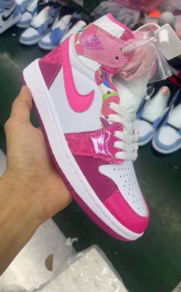 نایک ایر جردن ۱ ساقدار اسپایدرمن صورتی Nike air jordan 1 high Spiderman pink