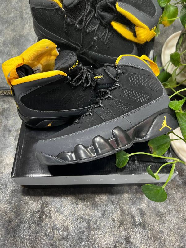 نایک ایر جردن ۹ زرد مشکی Nike air jordan 9 University Gold - Image 2