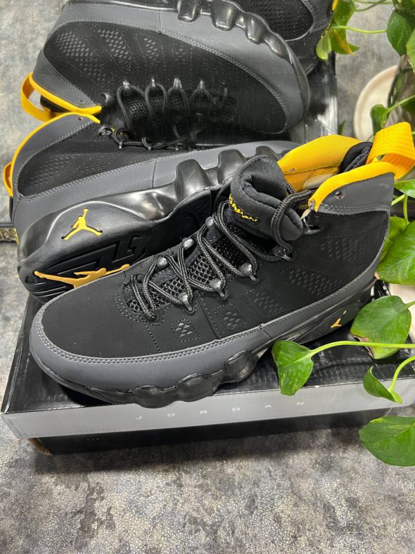 نایک ایر جردن ۹ زرد مشکی Nike air jordan 9 University Gold - Image 3