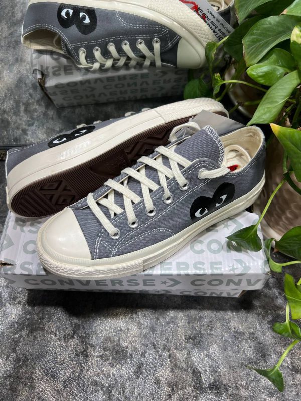 کانورس بدون ساق پلی قلبی طوسی Converse all star low play grey - Image 3