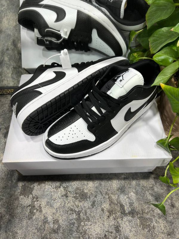 نایک ایر جردن ۱ بدون ساق مشکی دو رنگ Nike air jordan 1 low black and white - Image 4