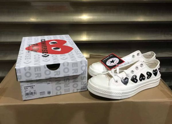 کانورس آل ستار بدون ساق مولتی پلی قلبی کرمی Converse all star low play multi color