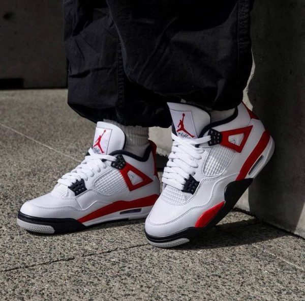 نایک ایر جردن ۴ قرمز سفید Nike air jordan 4 red cement