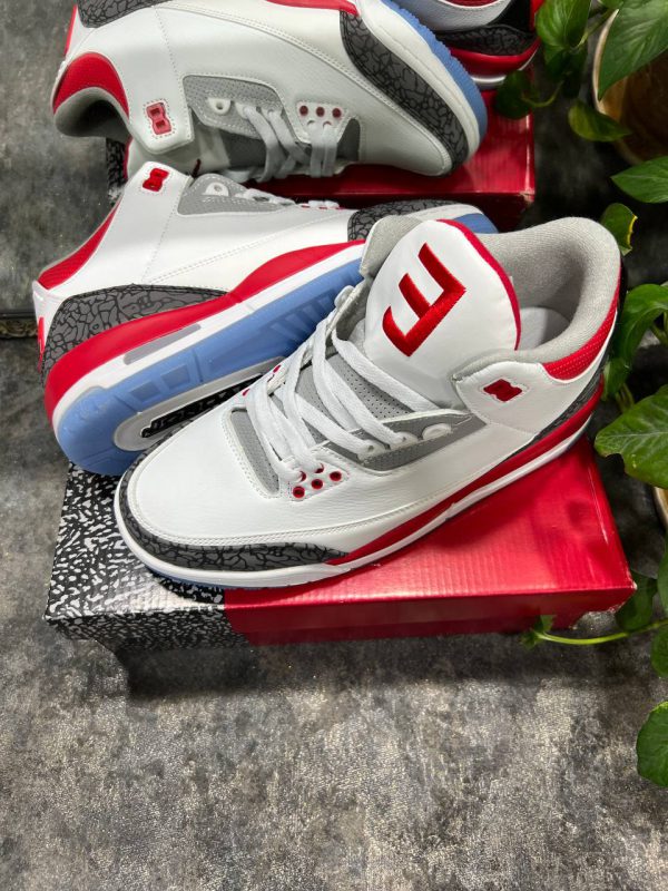 نایک ایر جردن ۳ اسلیم سفید قرمزNike air jordan 3 slim shady - Image 3