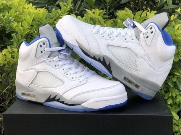 نایک ایر جردن ۵ آبی سفید Nike air jordan 5 white blue