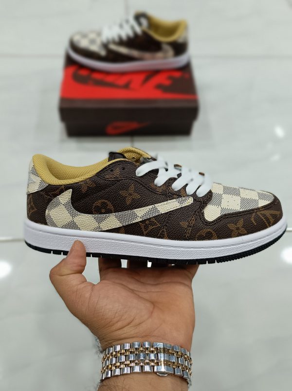 کتونی بچه گانه نایک ایر جردن ۱ بدون ساق تراویس اسکات لویی ویتون Nike air jordan 1 low Travis Scott - Image 2