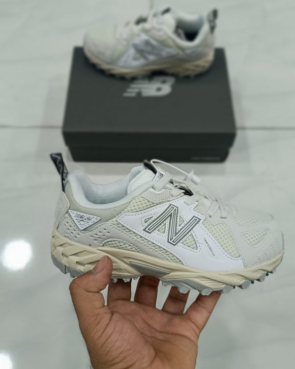 کتونی بچه گانه نیوبالانس ۶۱۰ سفید New Balance 610 - Image 2